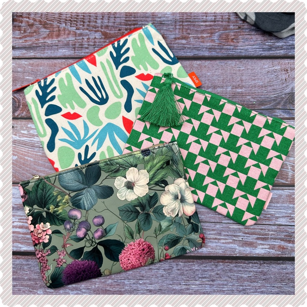 IPSY Set of 3 cosmetic makeup zipper bags NEW